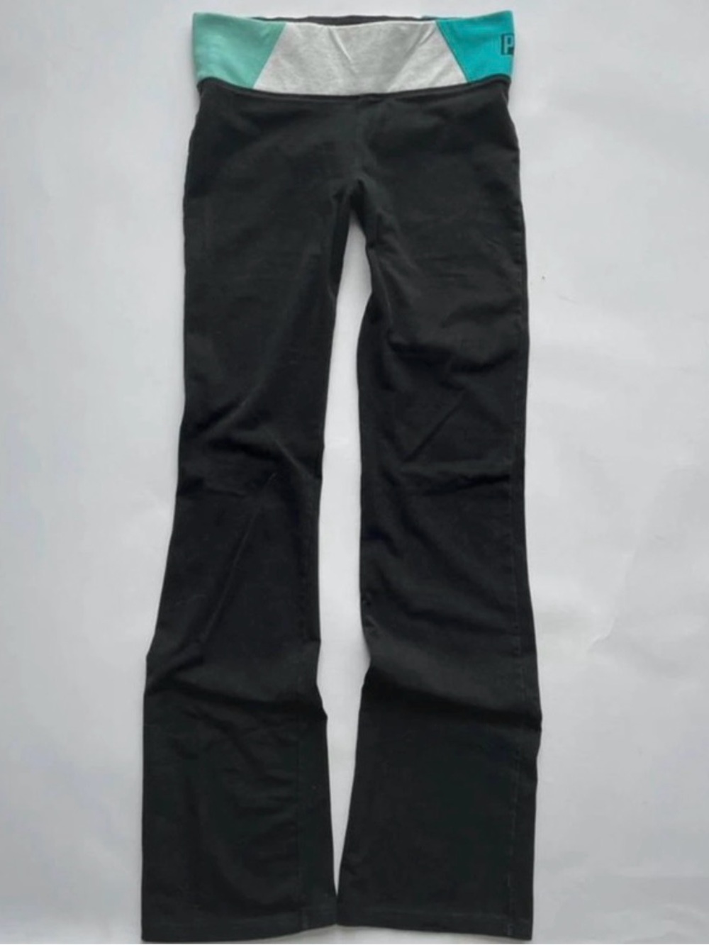 Victoria's Secret PINK Yoga Pants in Black
